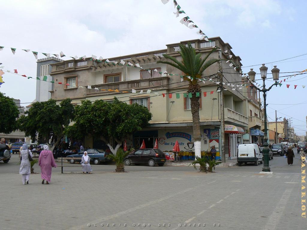 AIN EL TURK (110) LA PLACE.jpg